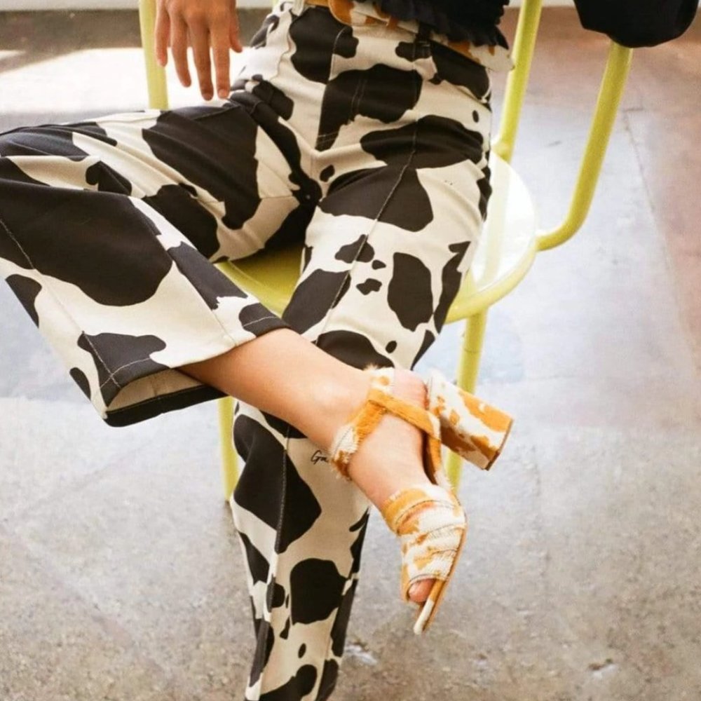 Lisa Says Gah Cow Print Robyn Jeans Black/Ivory - Small / 27